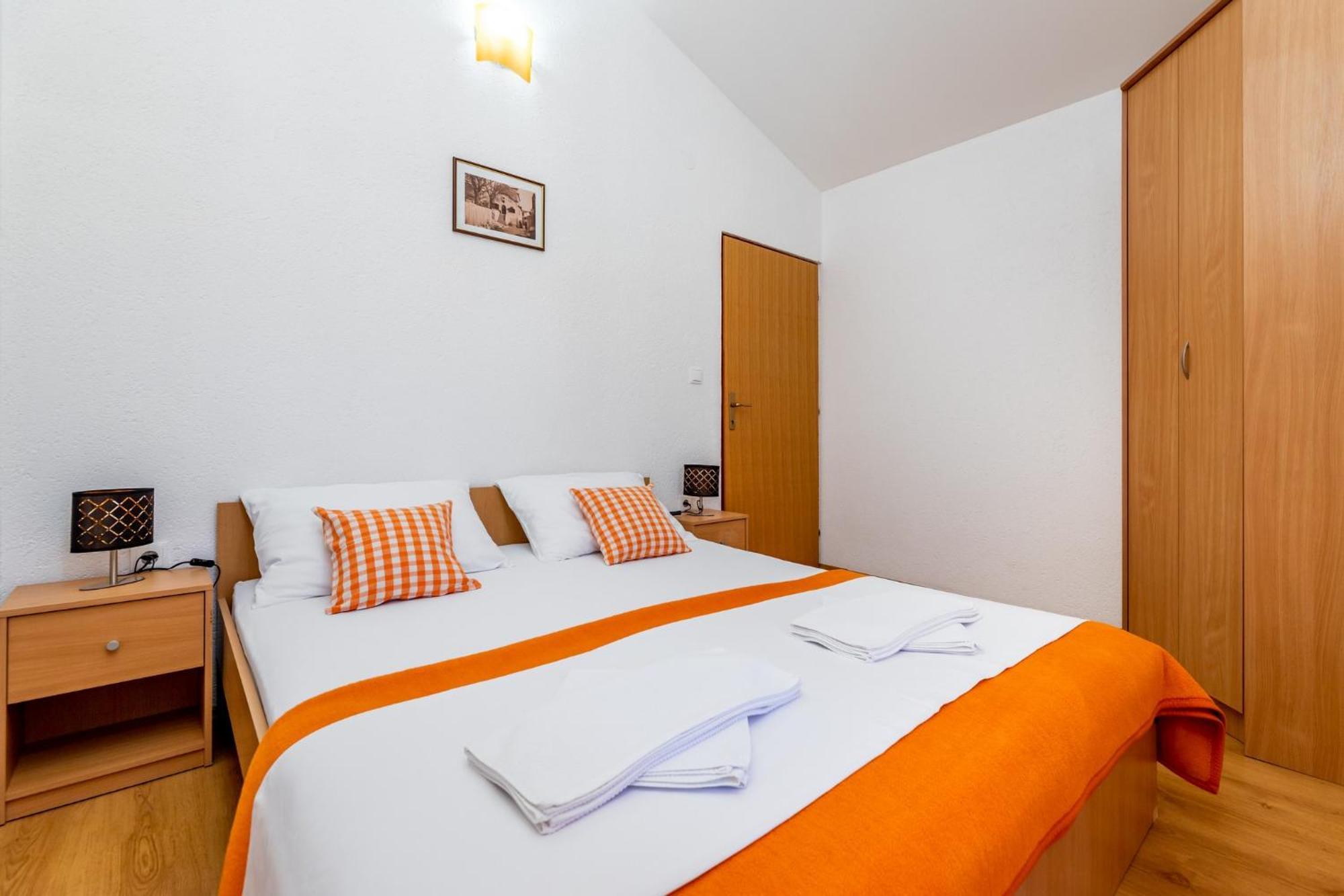 Apartments Mikulina 巴斯卡 外观 照片