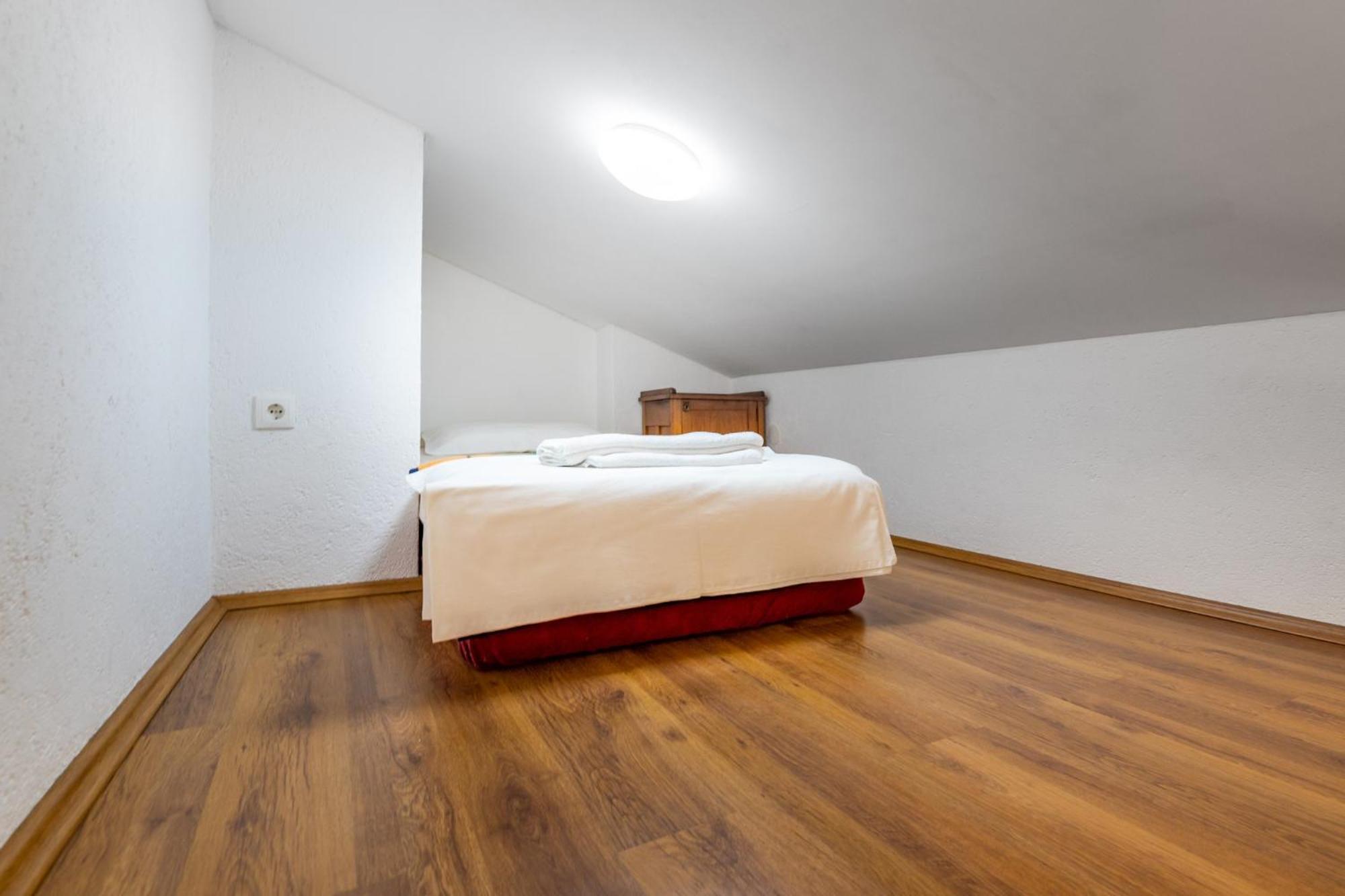 Apartments Mikulina 巴斯卡 外观 照片