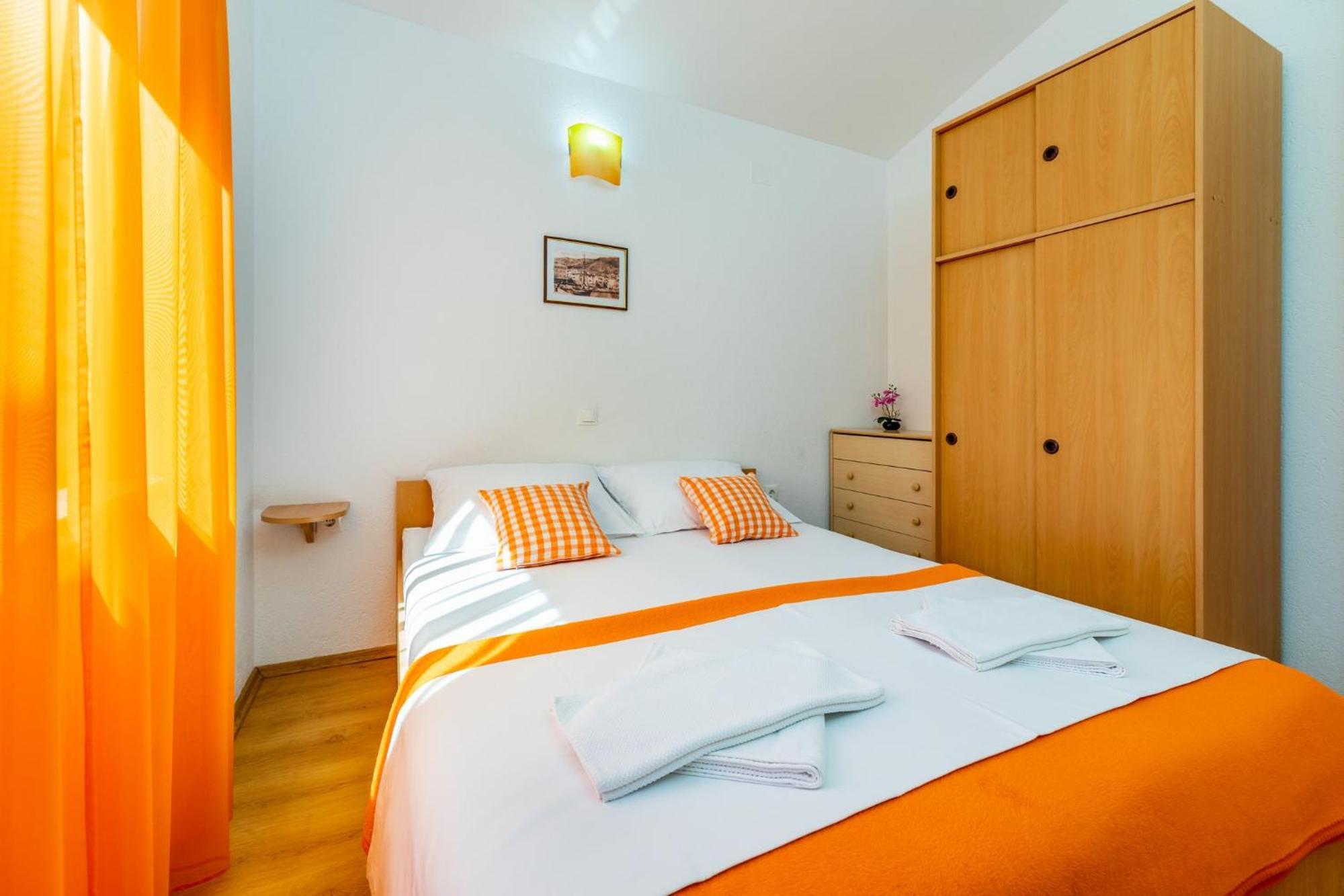 Apartments Mikulina 巴斯卡 外观 照片