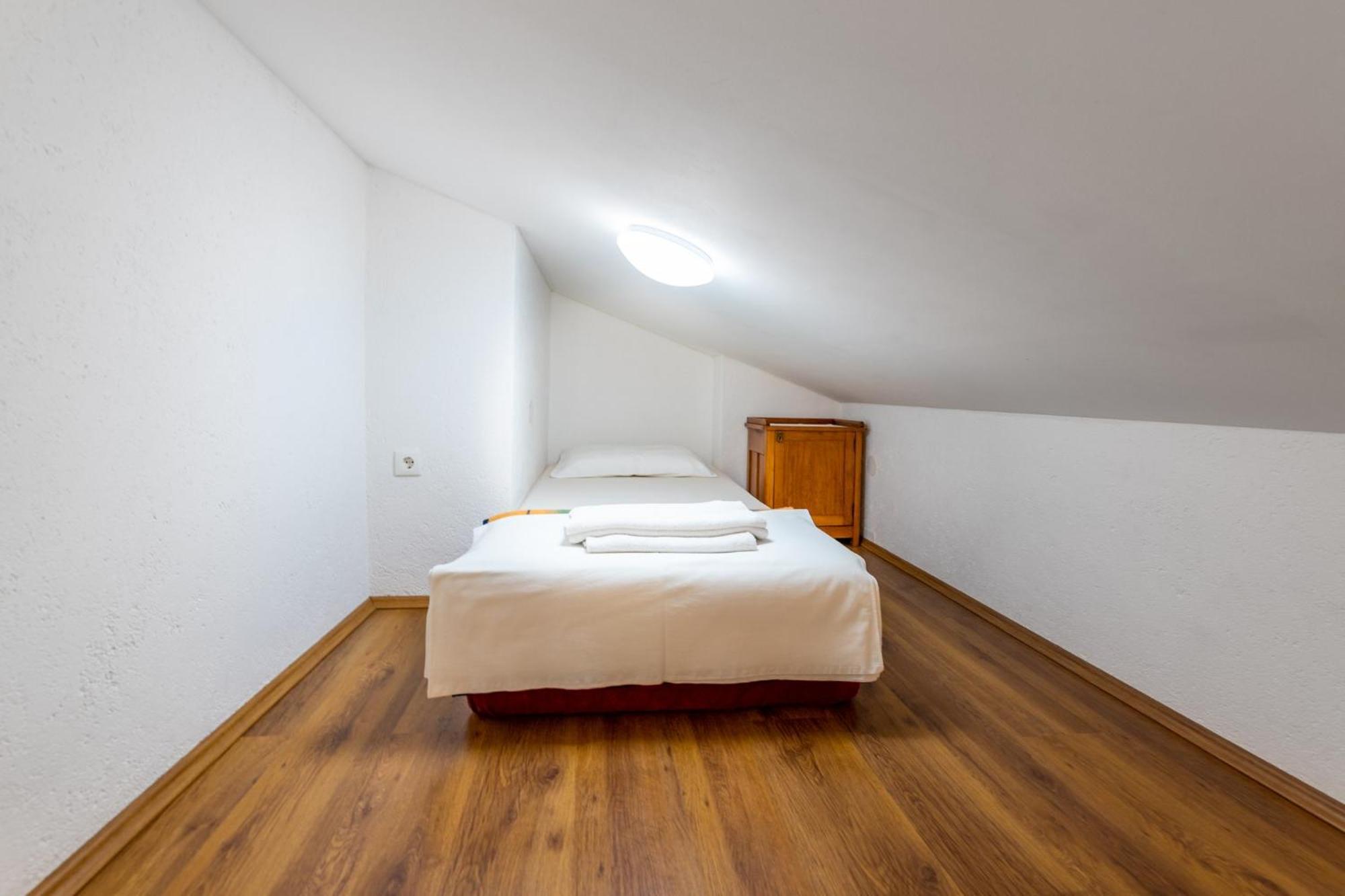 Apartments Mikulina 巴斯卡 外观 照片