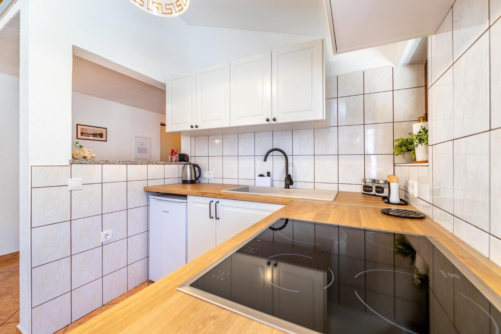 Apartments Mikulina 巴斯卡 外观 照片